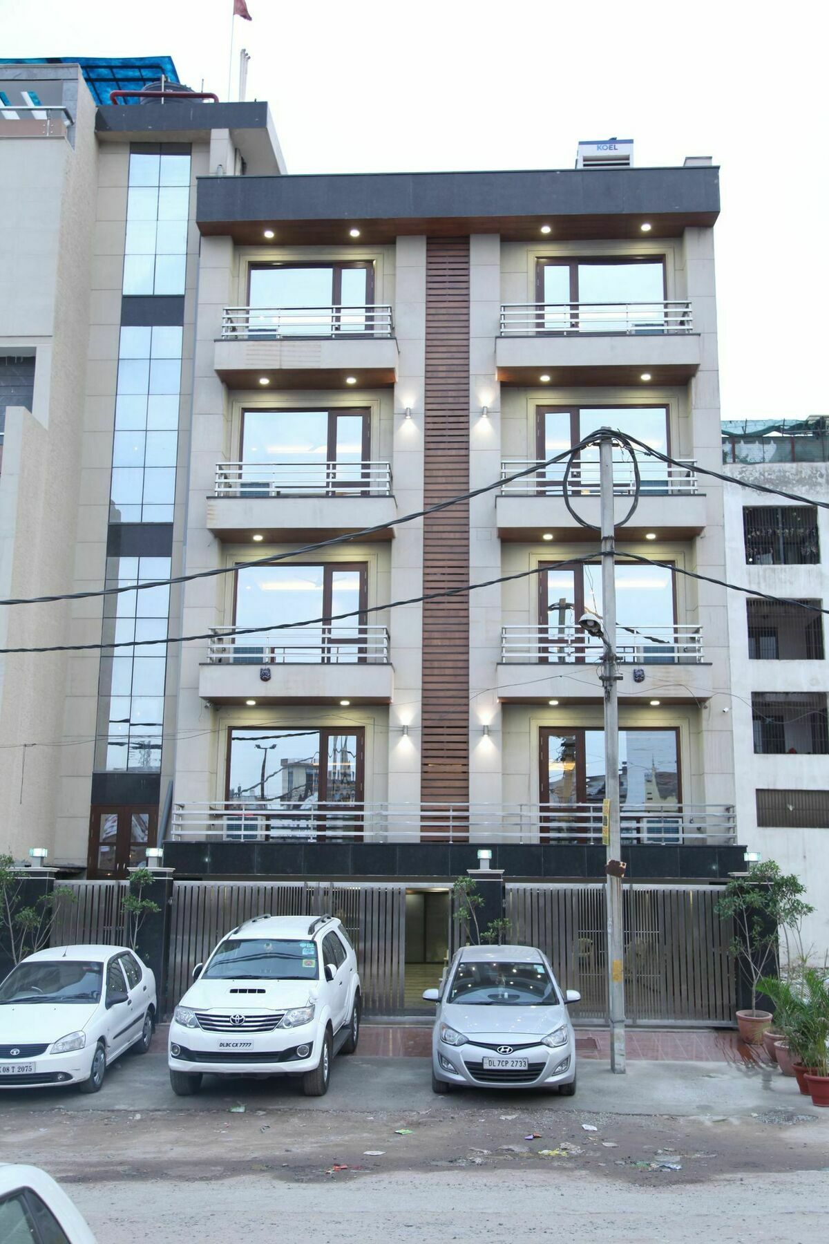 H.c Grand